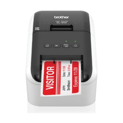 Impresora de etiquetas profesional, velocidad de hasta 93 etiquetas/minuto, ancho máximo de impresión 62 mm y la capacidad de imprimir en dos colores (negro y rojo), resolución de 300 dpi, cortador automático.